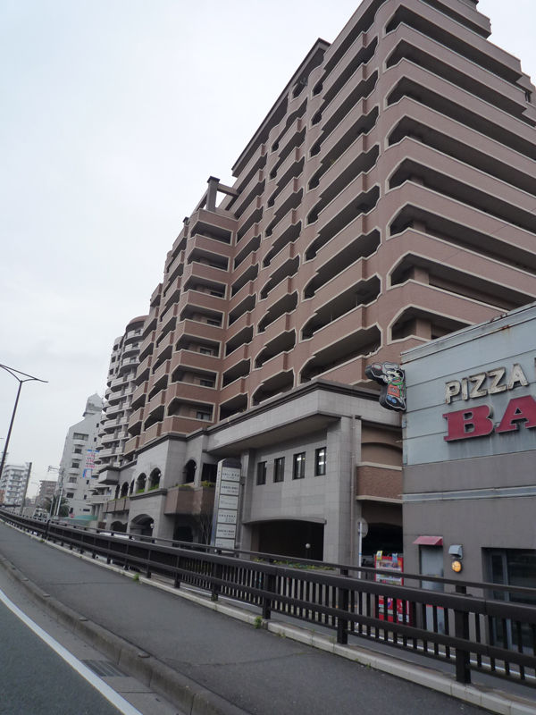 アースコート小倉金田